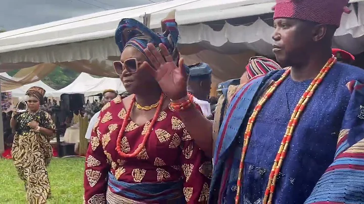 The Arrival of ONIDIMU OF IDIMU LAND At his 3month coronation celebration welcomed by the chiefs 