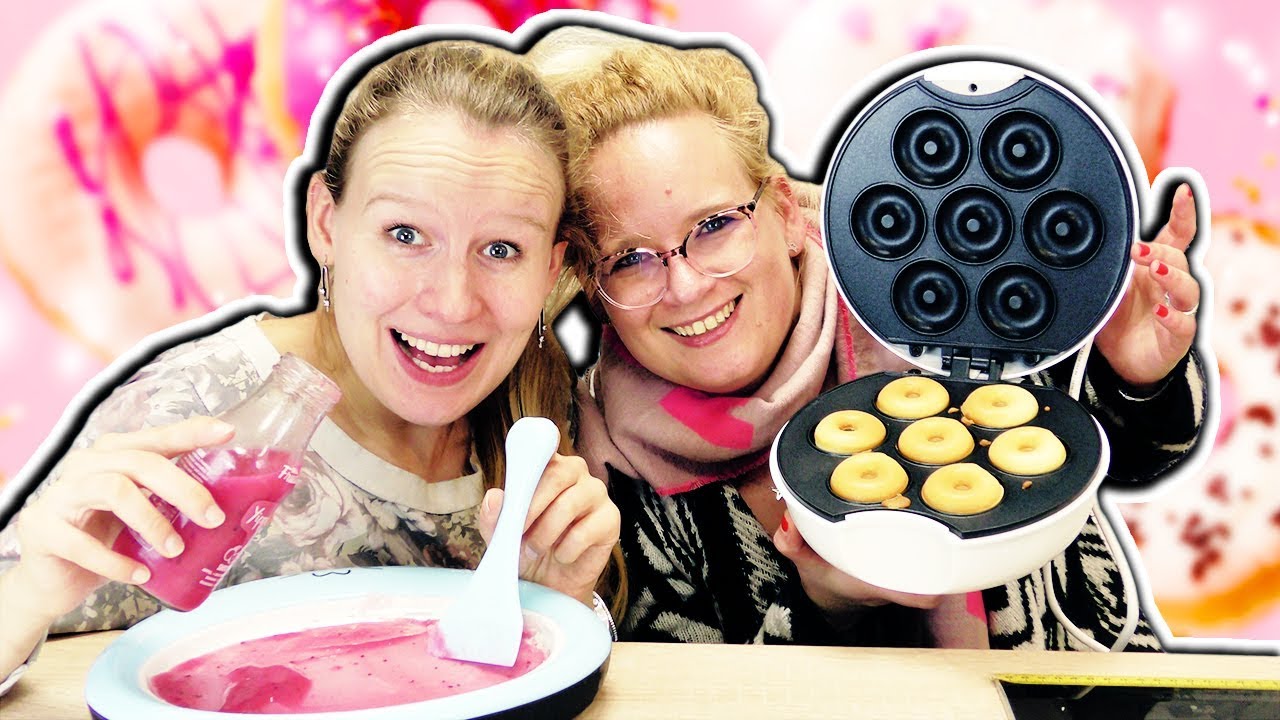 DIY Donuts 🍩 & 🍨 Eis Rollen  - Wir testen unsere Weihnachtsgeschenke | Eis & Donuts Party