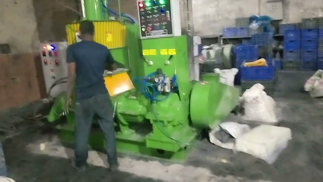 DISPERSION KNEADER MACHINE 25 LIT. G.G.ENGG.WORK MUMBAI WWW.GGENGG.COM ggen02@gmail.com 8080159415