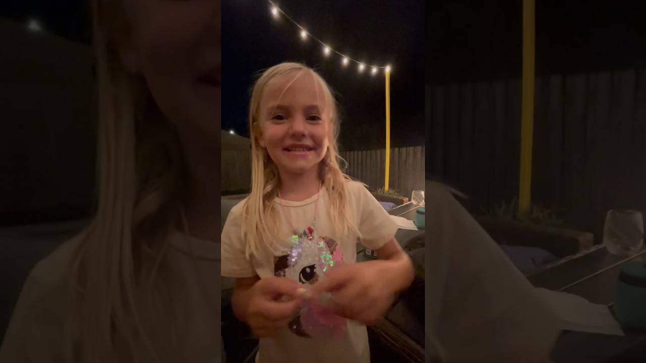 Eating Popcorn with my Dog! 