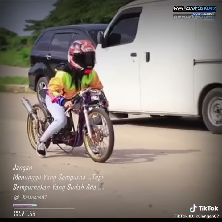 Story WA cewek herex  motor Mio