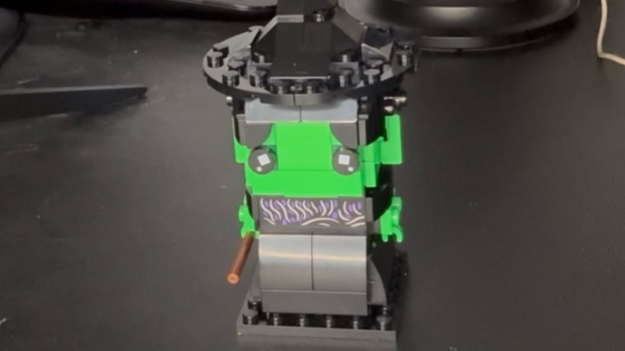 Building Elphaba ASMR 🟢