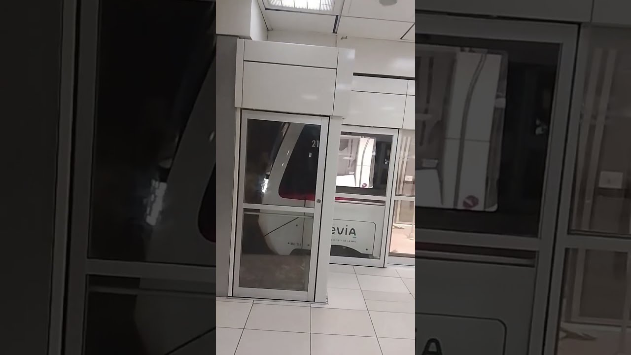 (Vidéo Métro Lille Ligne 1 🟡) Essais Metropolis Alstom BOA + VAL208  : Passage à Lille Flandres (4C)