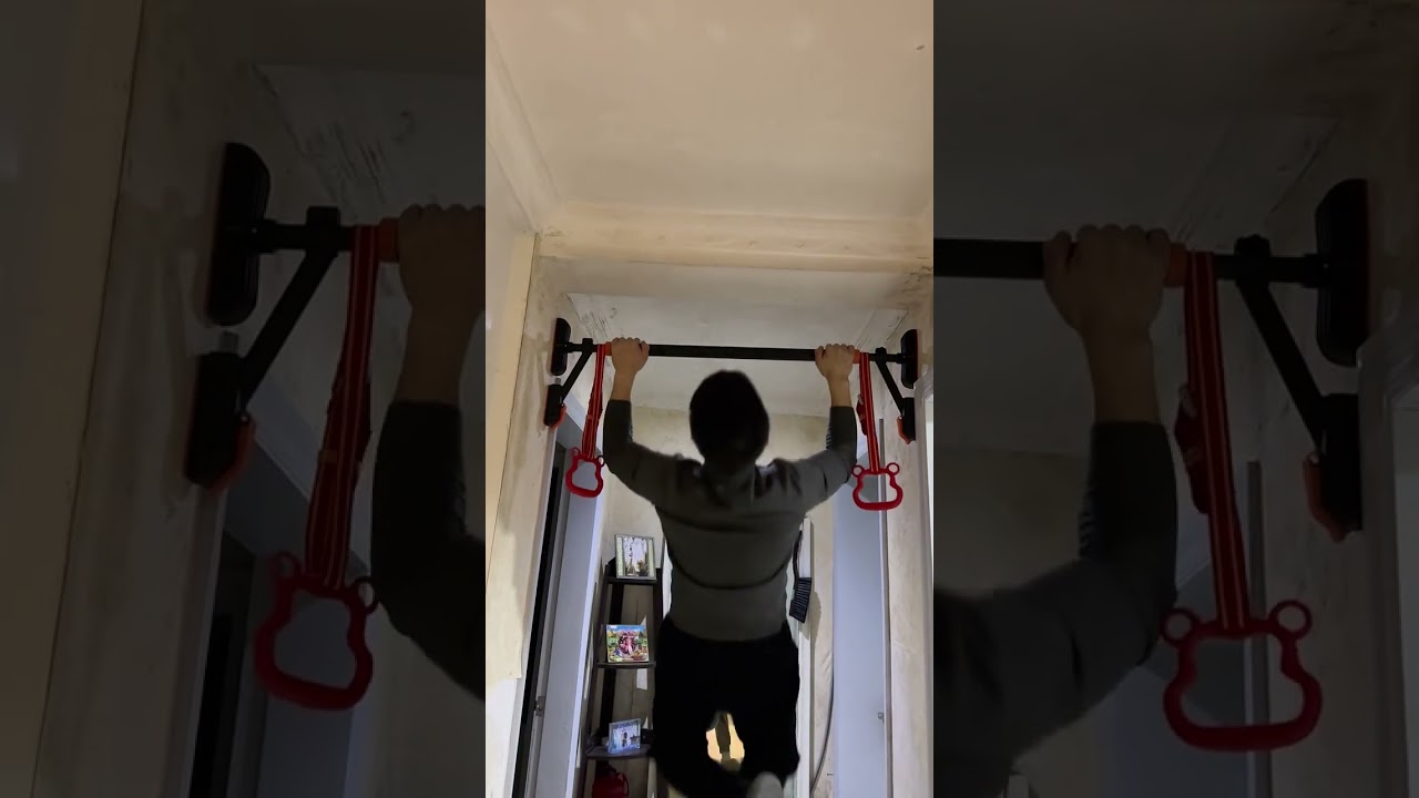 Buyer test shows usage video with rhinosport pull up bar P7