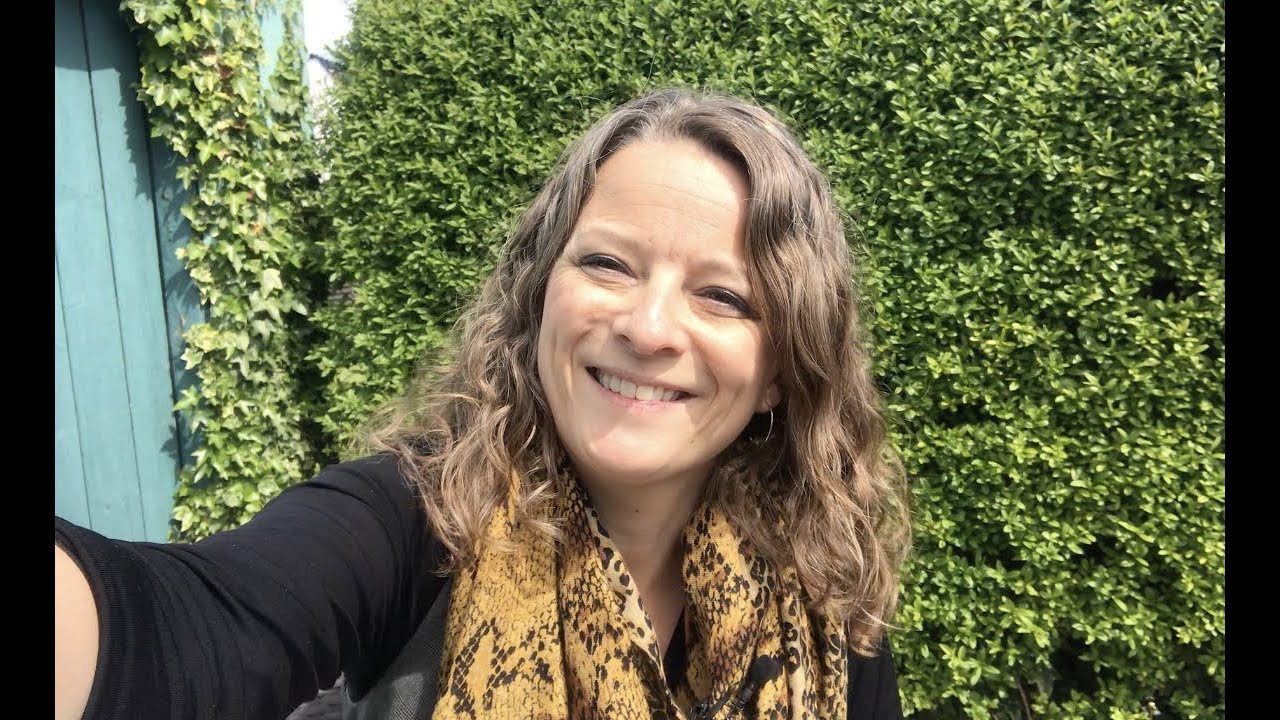 Videobrevkasse:  Er præstationspresset større når du sidder fysisk tæt på kollegaer og ledelse?