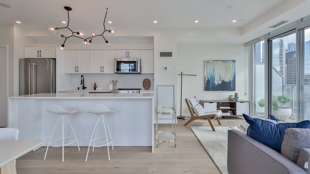 126 Simcoe Street | Boutique II Condos