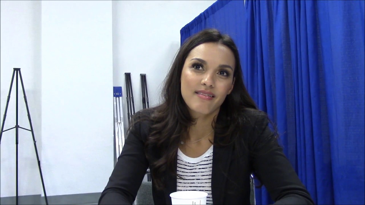 Get Jessica Lucas Evil Dead Gif - Wija Gallery