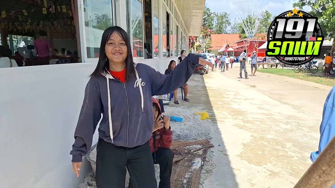 รถแห่สุรชัยซาวด์ แห่บ้านหนองตะขบ