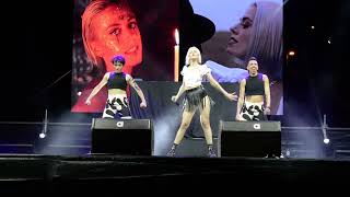 Gala Mujeres Orgullosas, Alicia Fega, Hechizo.