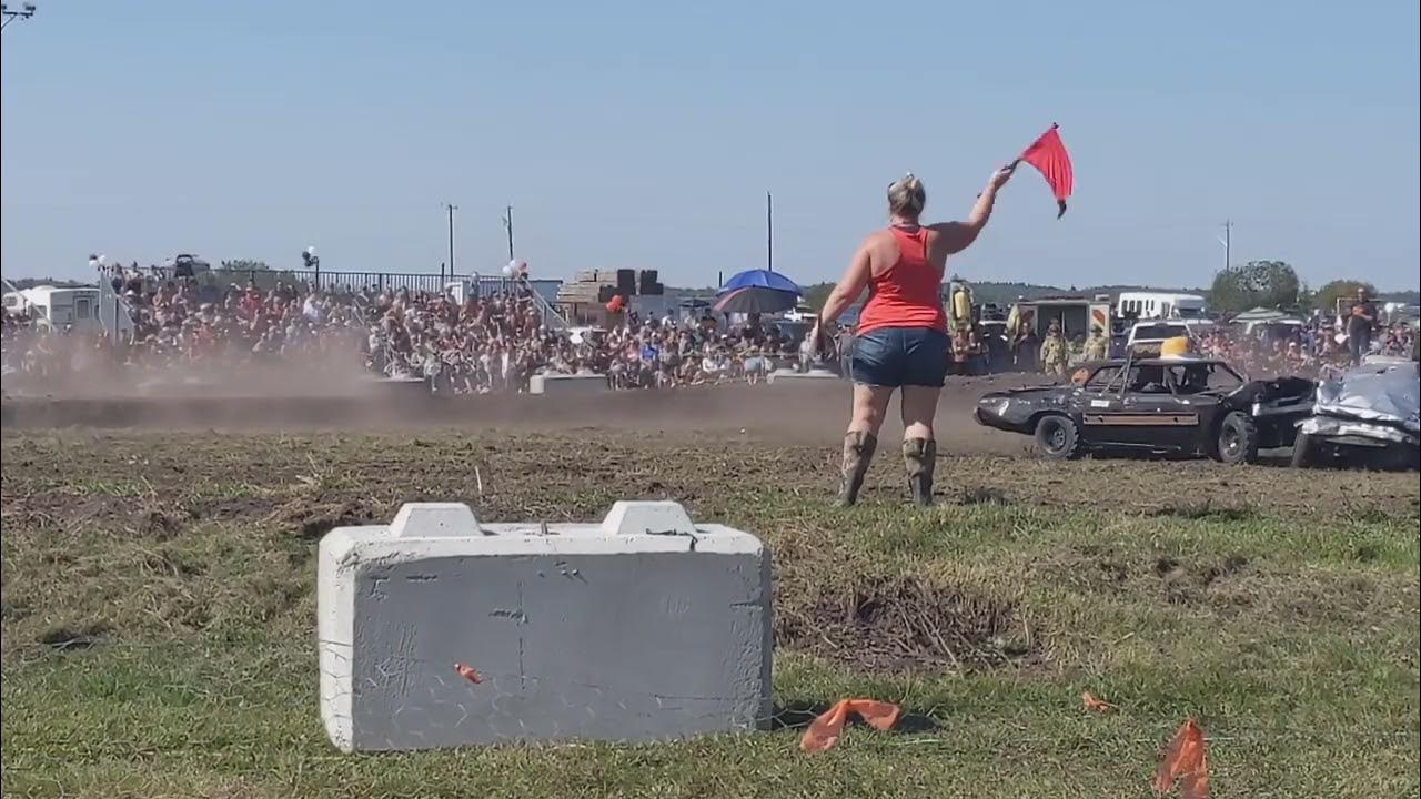 DemolitionDerby in New Sarepta, Alberta Derby YouTube