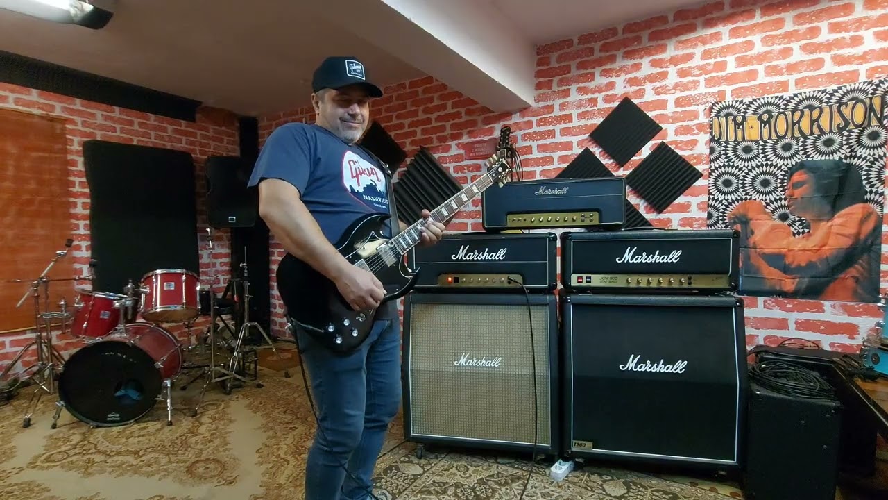 Marshall JMP50 2204, выпущенный в 1981 году, 1960AX Greenback G12M-25, выпущенный в 1993 году, Gi...