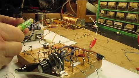 Absolute basic 2 transistor (1 FET) radio for AM part 4:  MW stations from 800 KC to 1.6 MC (demo)