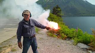 How to Operate Signal Flares