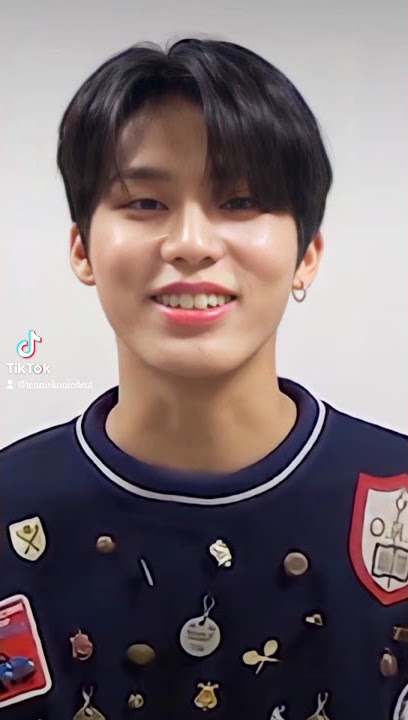 Jeongwoo (Treasure) - Glow Up Challenge