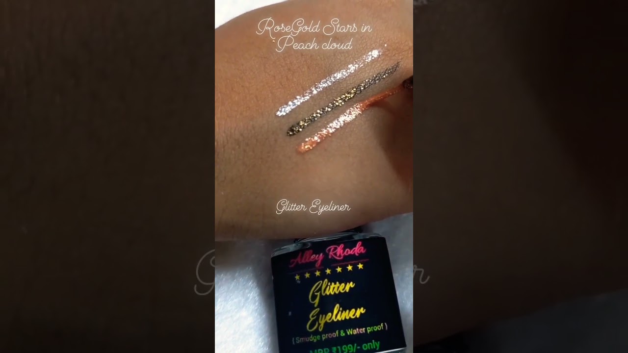 Golden Stars in the Sky Glitter Eyeliner.Single stroke application 