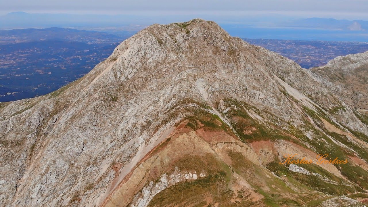 ΕΡΥΜΑΝΘΟΣ, O ΩΛΕΝΟΣ 2224m ΑΠΟ DRONE. MOUNT ERYMANTHOS, OLENOS PEAK AERIAL VIEW, ACHAEA, GREECE.