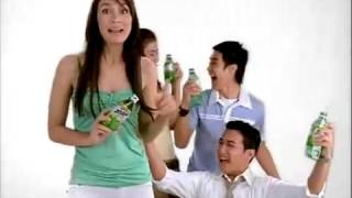 Download lagu Luna Maya - ZESTEA PROMO ( TVC / Advertising / Iklan ) 2006