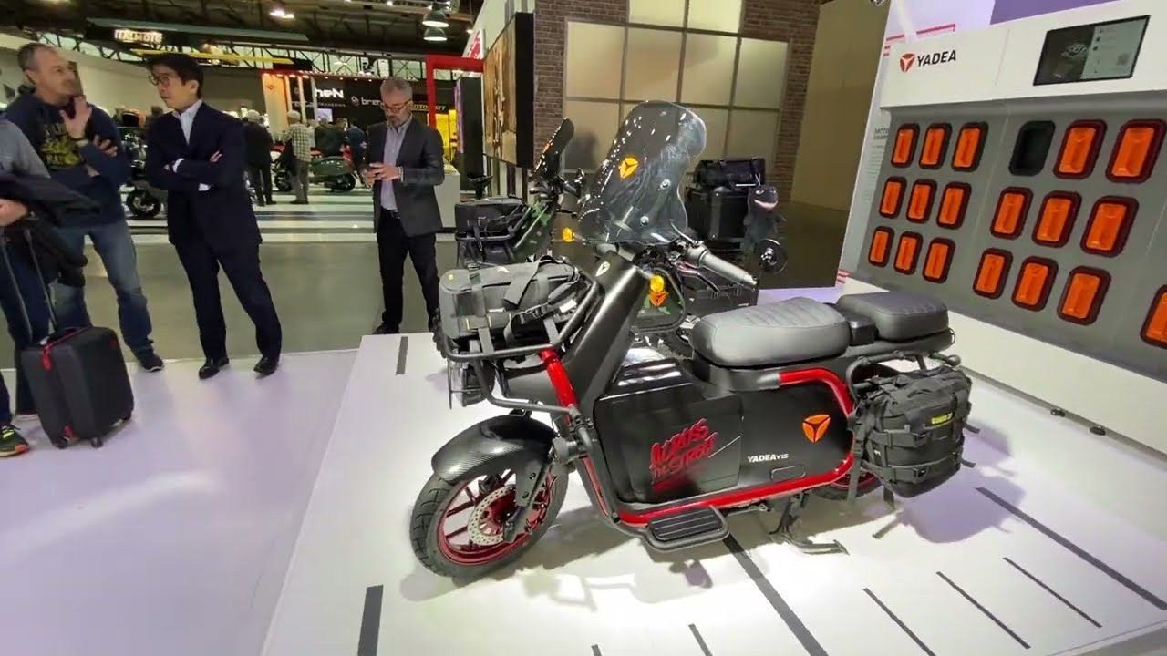2023 Yadea Y1S Walkaround EICMA 2022 Fiera Milano Rho
