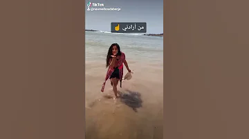 لا أحد يستحق أنك تعكر حياتك عشانه عيشي ملكة 