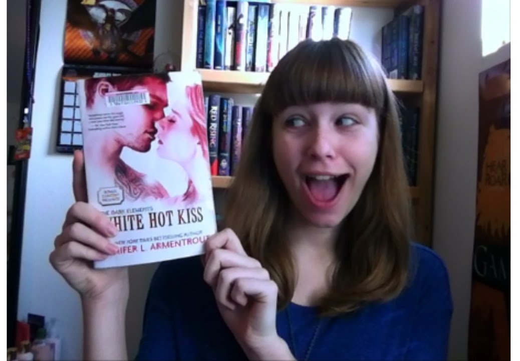 White Hot Kiss by Jennifer L. Armentrout Review (No Spoilers)