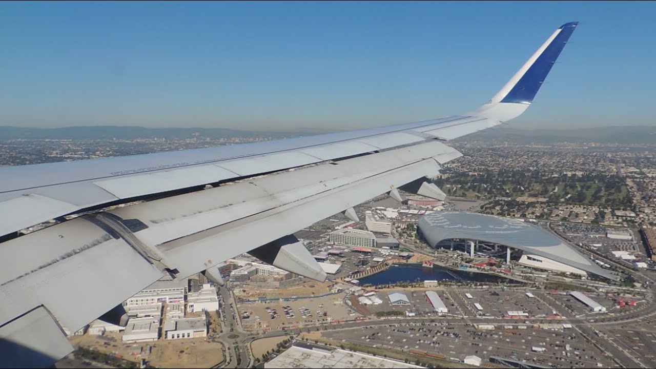 JetBlue Airbus A321-231 [N943JT] descent and landing in LAX