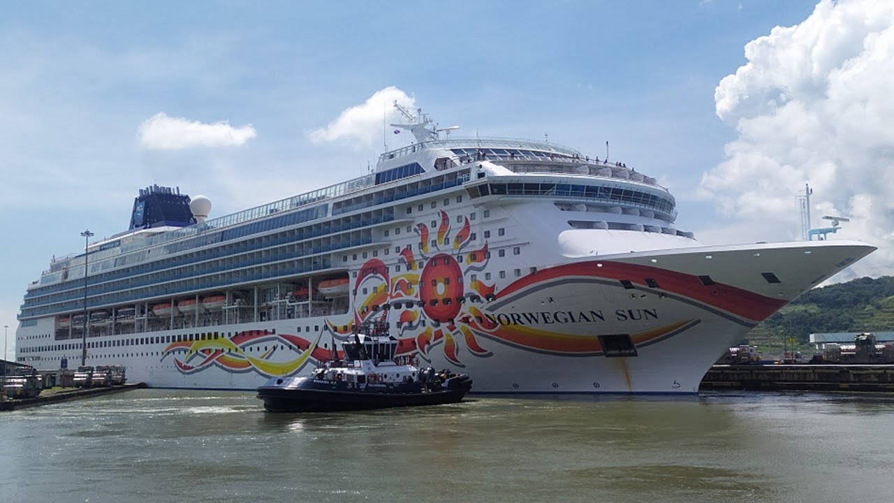 Norwegian Sun return and passing the Panama Canal - YouTube
