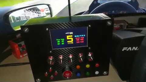 Homemade Buttonbox with 4,3" Nextion inside display Test with Simhub