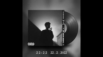 1. THẰNG NHÓC ĐÓ - Dus (Prod. Bi White ) | LYRICS VIDEO