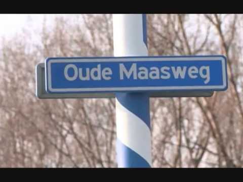 The Amazing Stroopwafels  - Oude Maasweg (lyrics on clip )