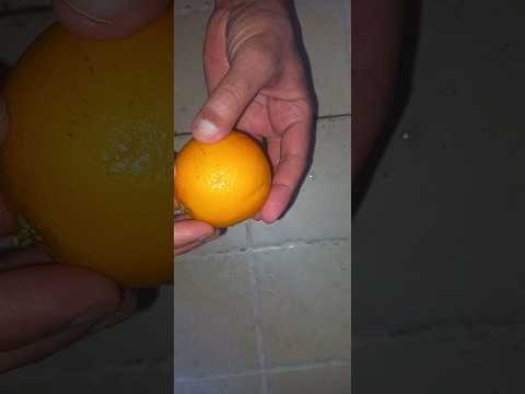 طريقة لتقشير البرتقال
