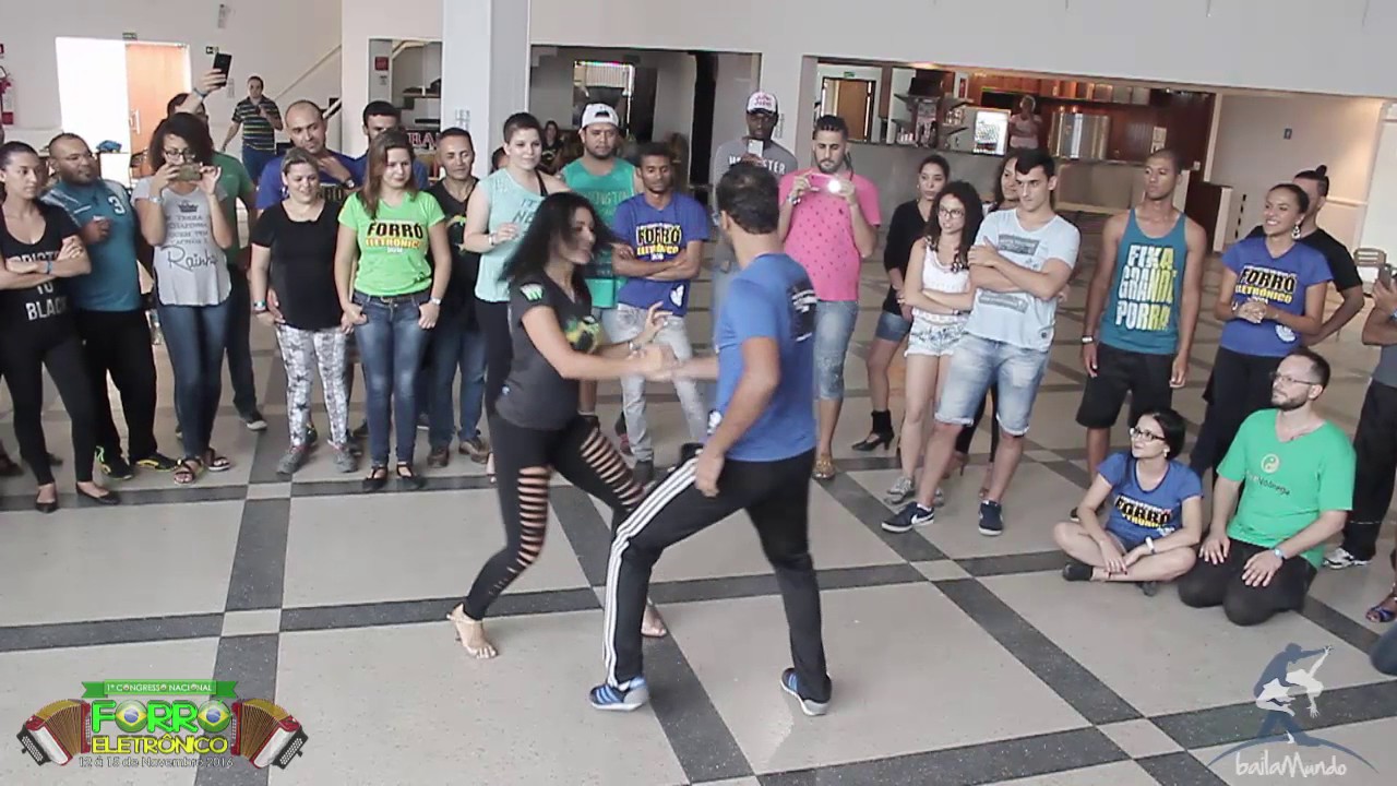 Baila Mundo​ - Kuque e Nivea Medeiros (1º Congresso Nacional de Forró Eletrônico)