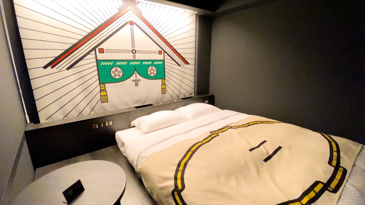 Staying in a Unique Tiny Room in Kyoto | HOTEL TAVINOS 🏨 🍜