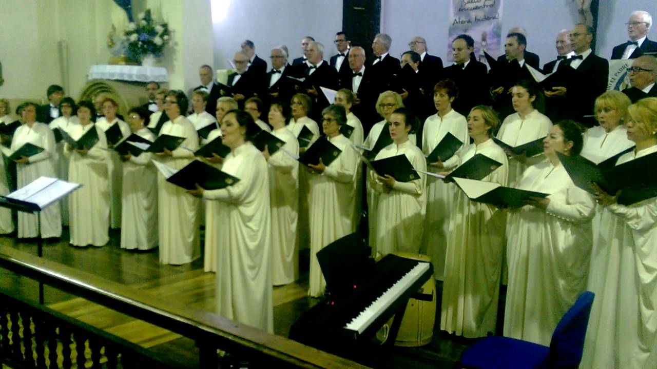 Coral Salvé de Laredo en Las Carreras, Bizkaia.." AURTXO SEASKAN" de G.Olaizola.