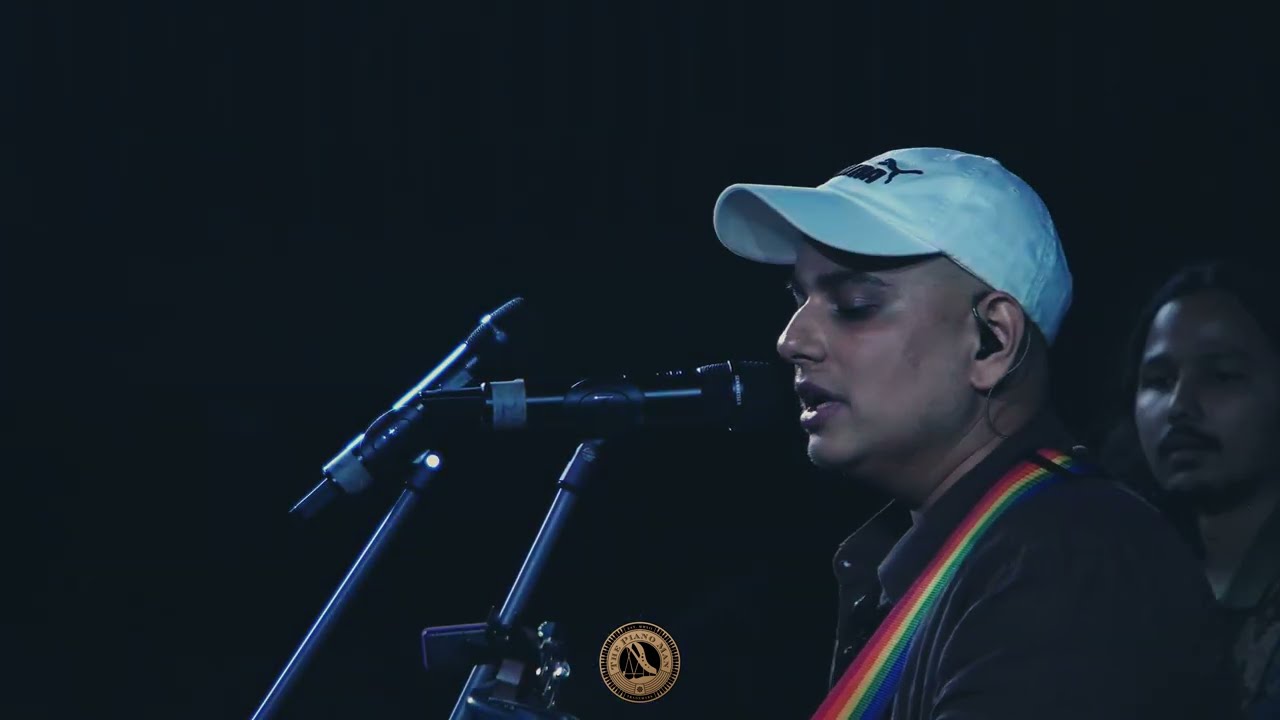 Ghulaam - Raghav Meattle (1st June 2024 - The Piano Man New Delhi) auf YouTube ansehen Ghulaam - Raghav Meattle (1st June 2024 - The Piano Man New Delhi) auf YouTube ansehen