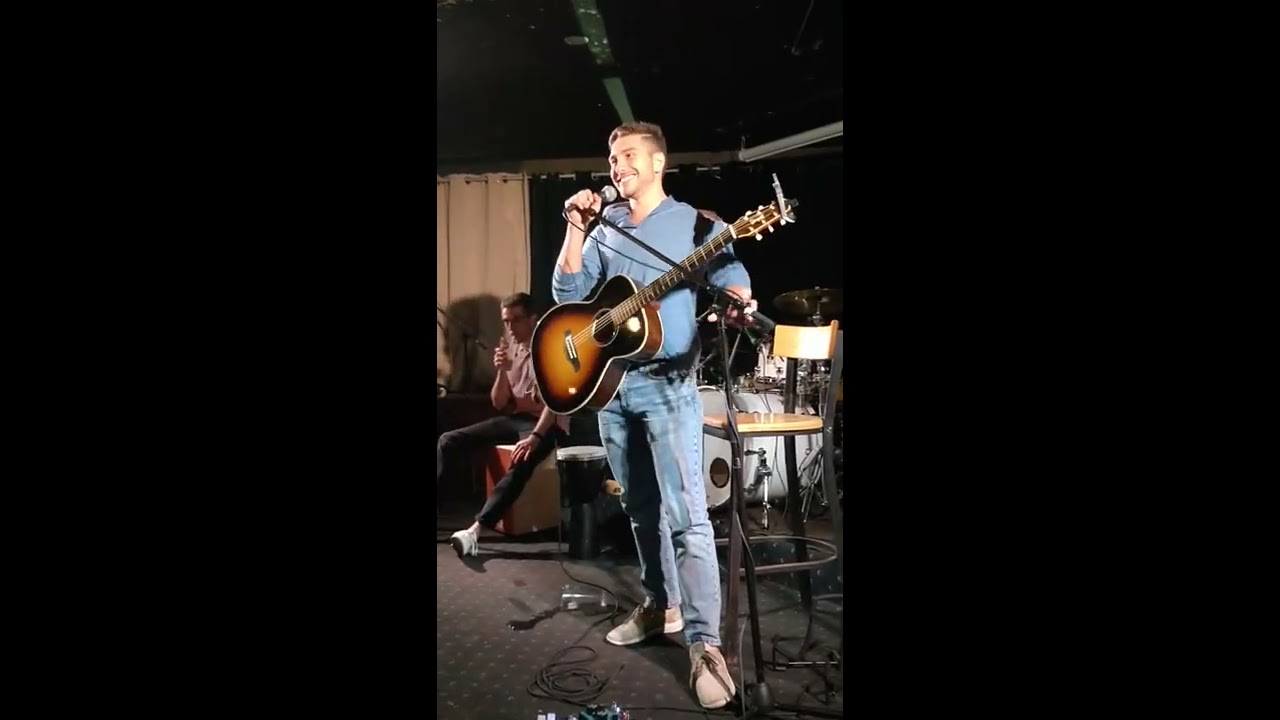 Under the Bridge (Cover) - Eric Lawrence (Live)