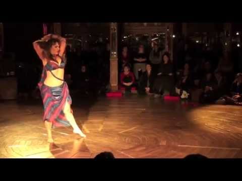 Lolie dancing the famous "Longa Shahnaz"