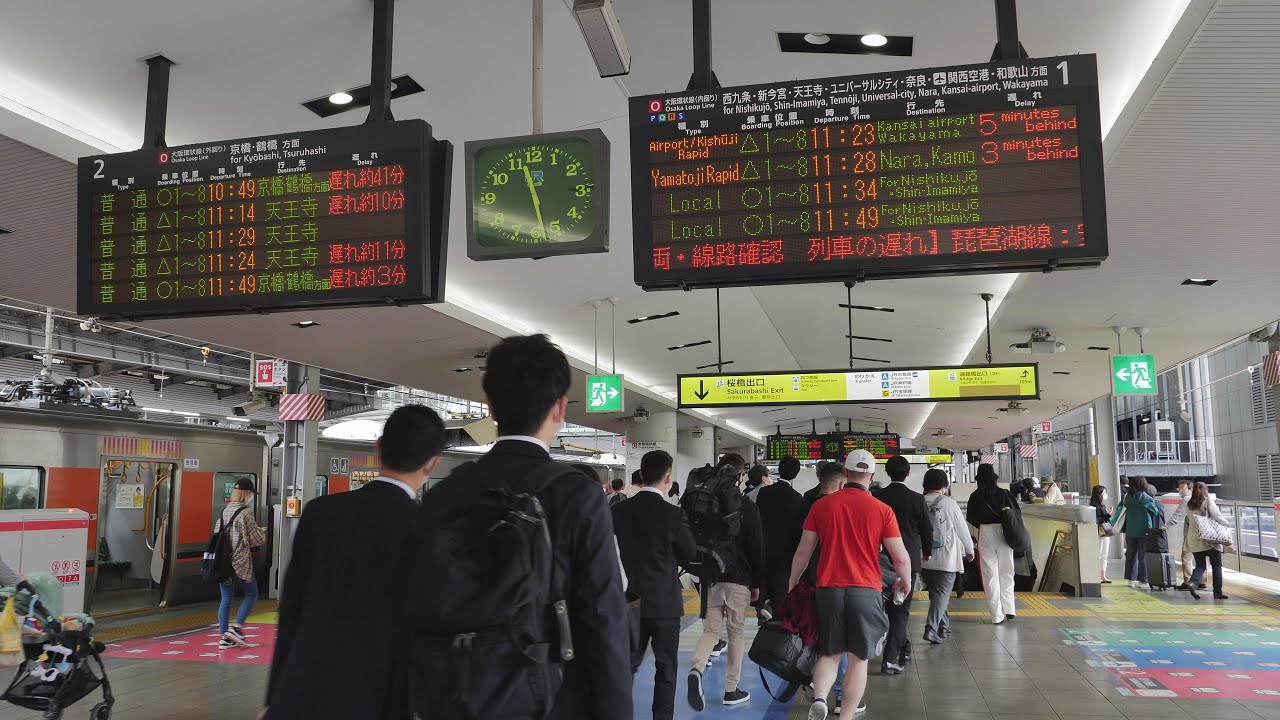 JR西日本　4月18日8時01分頃、大阪環状線・天王寺駅で線路トラブル（発煙）が発生しました。大阪駅　2022/4/18（4K UHD 60fps）