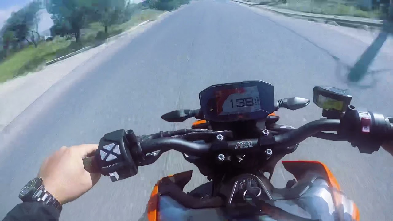 Ktm 790 duke LeoVince slip on LeoVince decat and dna air filter!! Enjoy…..