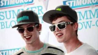 Watch Locnville Get To You video