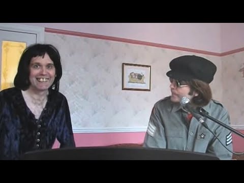 John Lennon and Freddie Mercury sing IMAGINE 1971