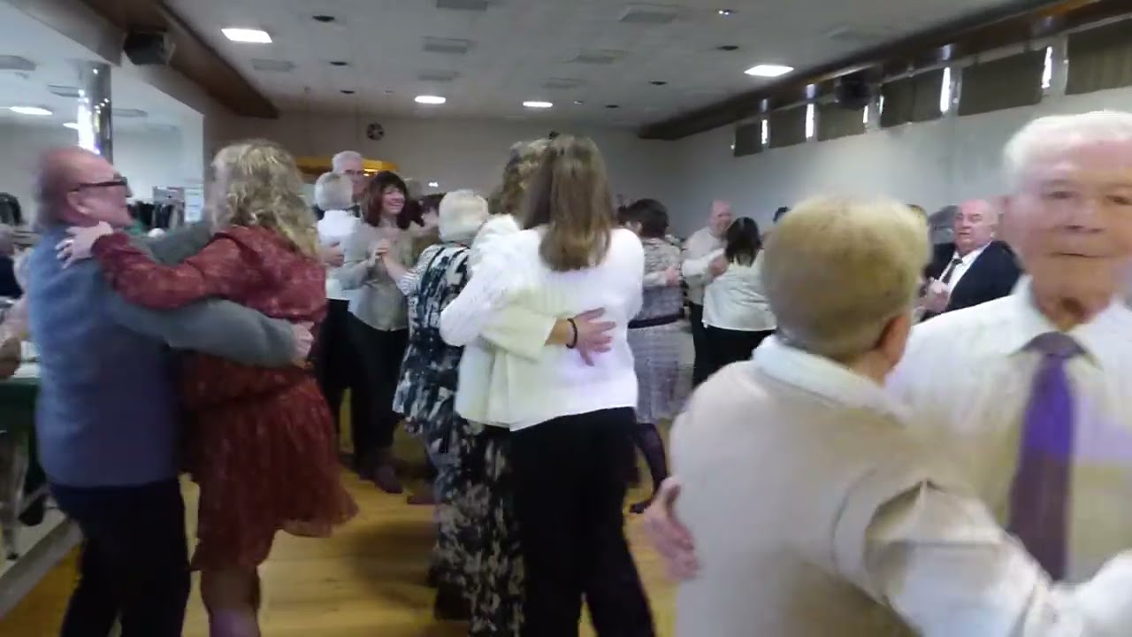 00920 Repas a Rouvroy avec Dereck Bardzinski le 7/12/2025 Filmé par Annie W