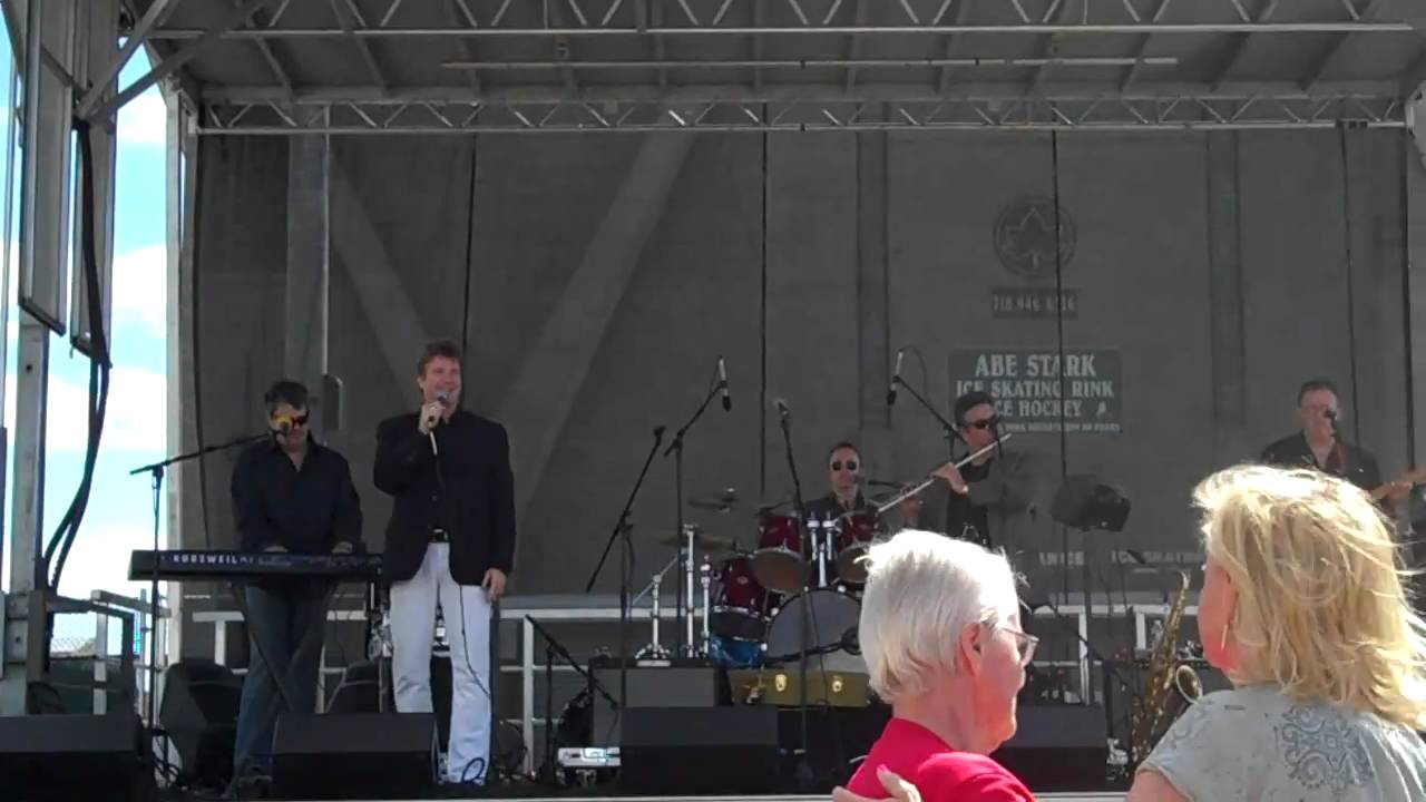 Galway Shawl - Andy Cooney