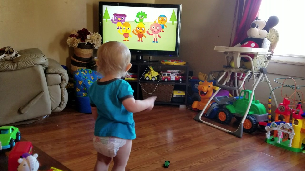 camera iphone 8 plus apk Lucas 1 years old following along to one of his favorite cartoon songs