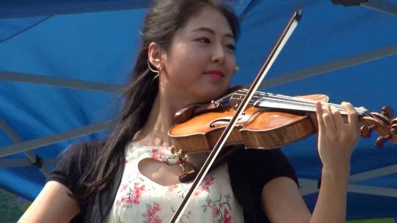 김빛날윤미, 전자바이올린, 벗꽃엔딩, 스무스크리미널, 말의노예, 아리랑