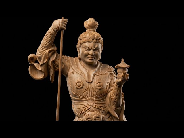 勝運・財運・厄除けの守護神】 「毘沙門天立像」が放つ圧倒的な存在感