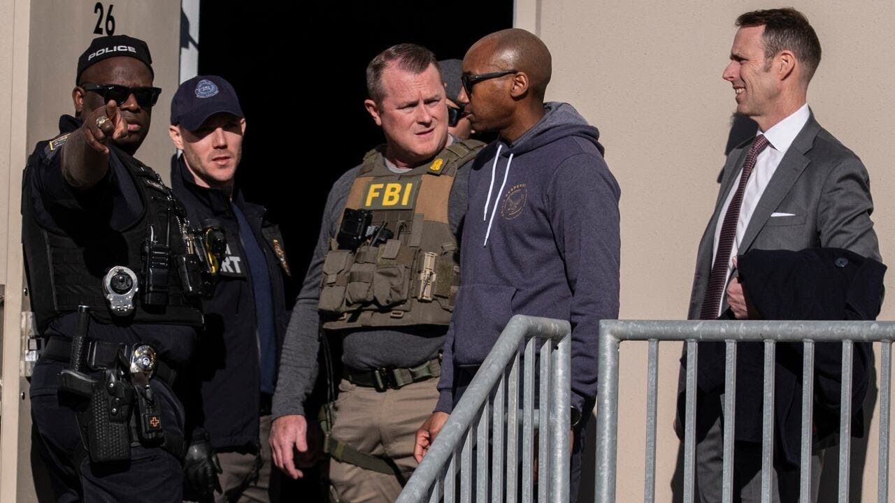 FBI executes search warrant at Fulton County elections office