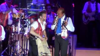 Vignette de la vidéo "Renzo Arbore & l'ochestra italiana - Guaglione (Live @ Verdevento 2014 - Cassino)"