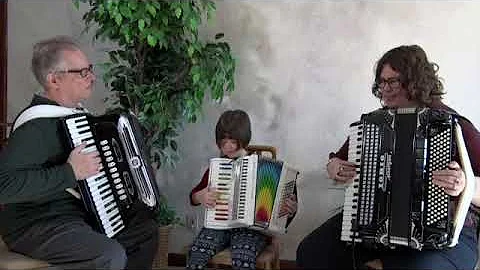 Stasha - "Carol of the Bells" for accordion trio