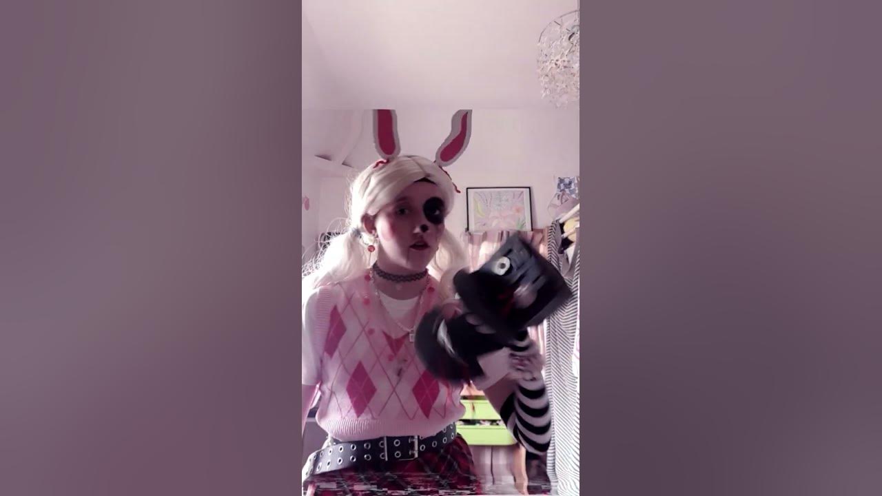 Redoing my mangle cosplay 🎃 here's my favorite cosplay vid I did of it 🖤  #mangle #manglecosplay #fnaf #fnafcosplay #fivenightsatfreddys