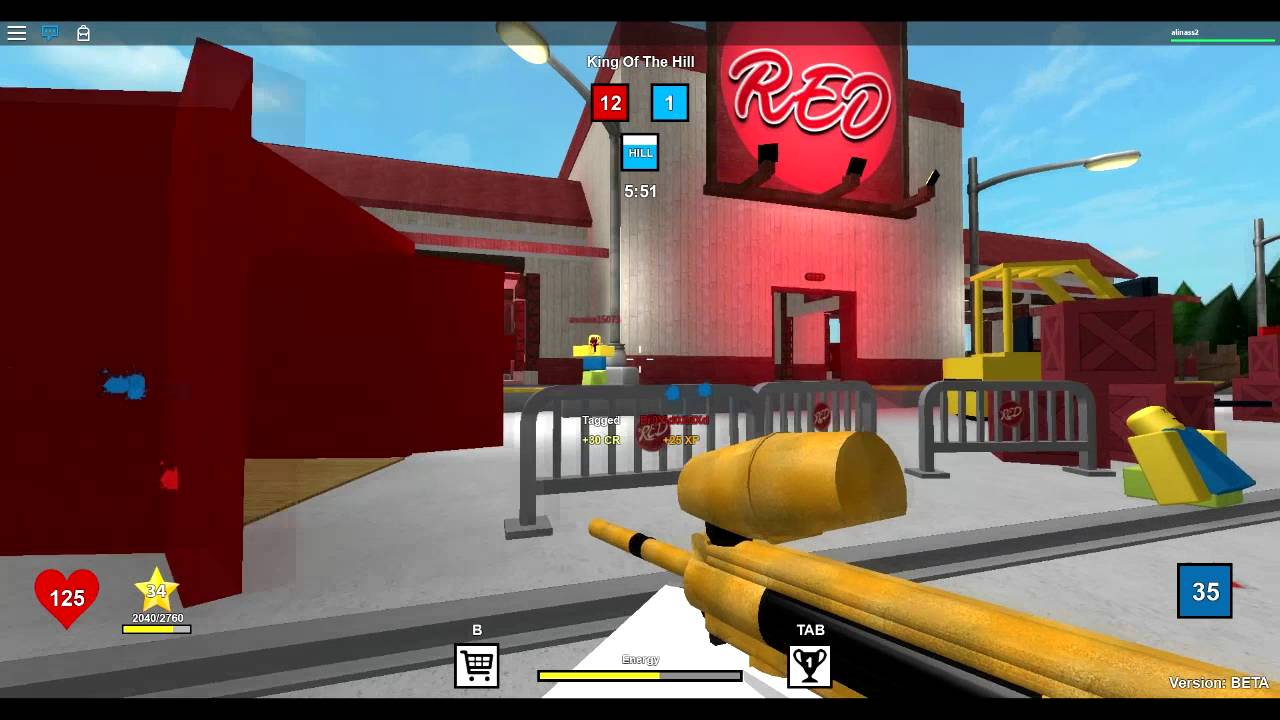 Roblox (Twisted Paintball) Golden Gun Hacker!!!! YouTube
